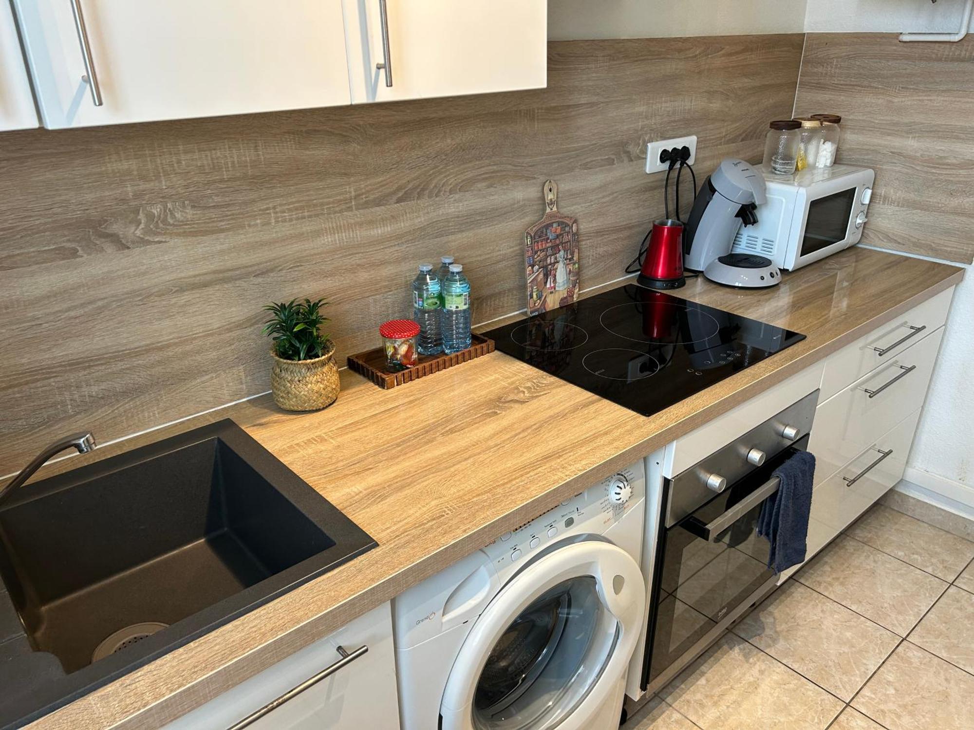 Logement Calme + Stationnement Троа Екстериор снимка